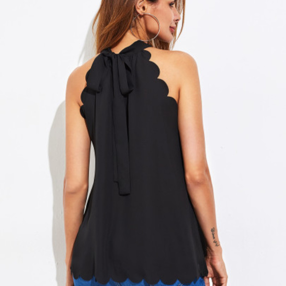 SHEIN Tops - Scallop Trim Black Halter Top